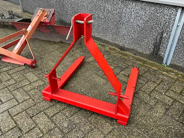 Kubota bulltra b1-15d vierwielaangedreven landbouwtractor - afbeelding 7 van  16