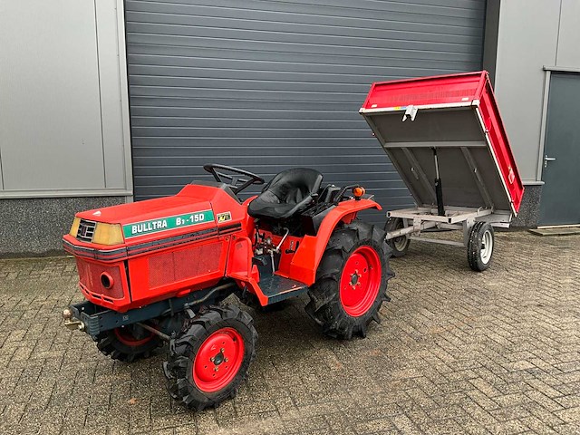 Kubota bulltra b1-15d vierwielaangedreven landbouwtractor - afbeelding 1 van  16