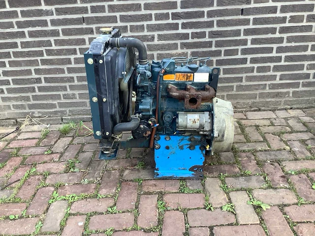 Kubota d1005-e dieselmotor - afbeelding 2 van  4