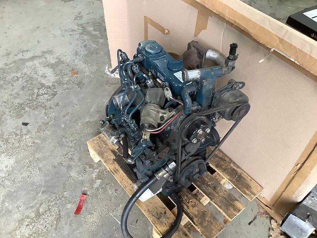 Kubota d722 dieselmotor - afbeelding 5 van  5