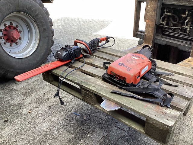 Kubota eht 1200 heggenschaar - afbeelding 1 van  10