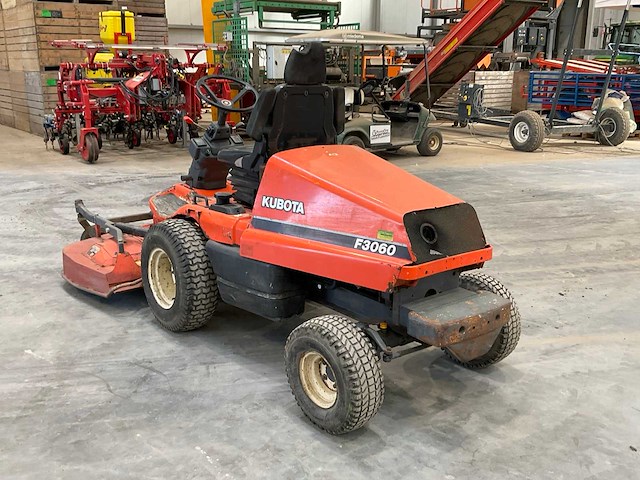 Kubota f3060 zitmaaier - afbeelding 4 van  10