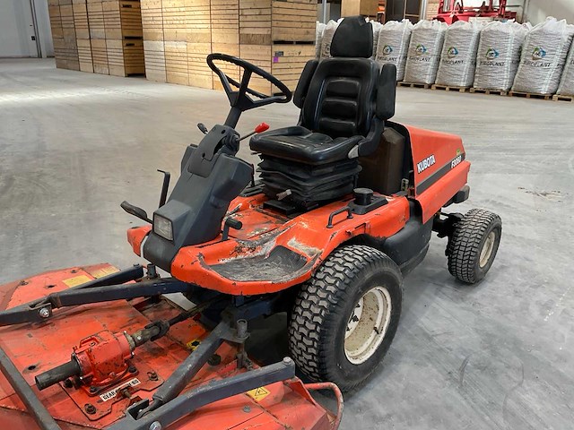 Kubota f3060 zitmaaier - afbeelding 6 van  10