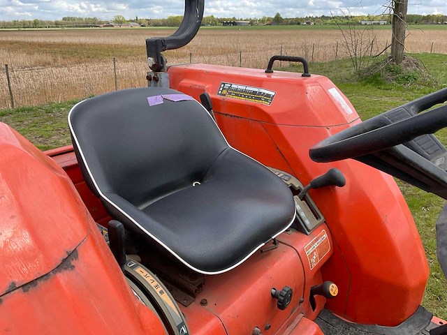 Kubota gl280 vierwielaangedreven landbouwtractor - afbeelding 7 van  21