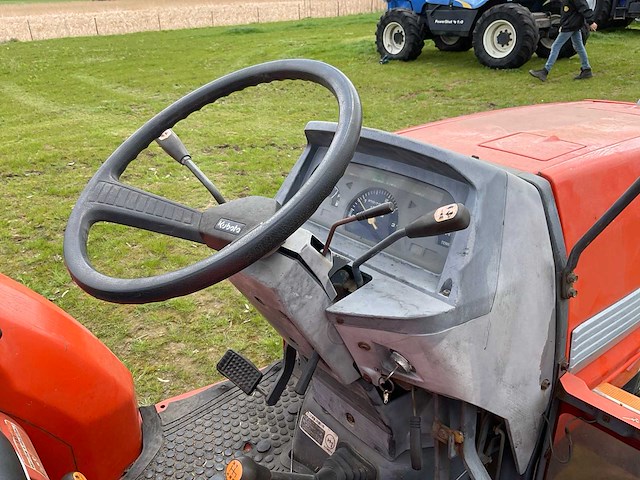 Kubota gl280 vierwielaangedreven landbouwtractor - afbeelding 8 van  21