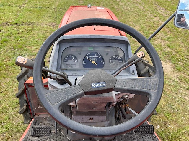 Kubota gl280 vierwielaangedreven landbouwtractor - afbeelding 11 van  21