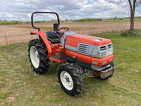 Kubota gl280 vierwielaangedreven landbouwtractor - afbeelding 15 van  21