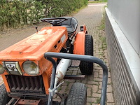Kubota industriële trekker - afbeelding 8 van  8