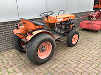 Kubota industriële trekker - afbeelding 4 van  8