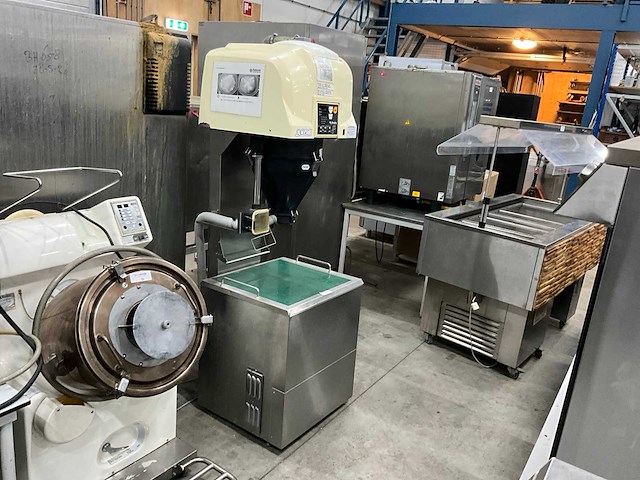 Kubota kp90kn-ce automatische rijstwasser - afbeelding 5 van  12