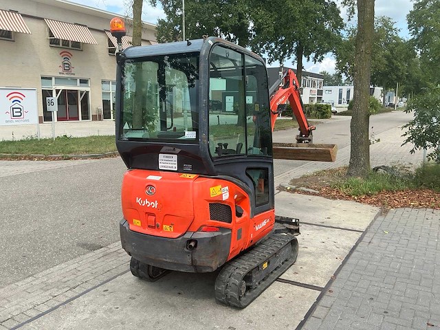 Kubota kx016-4 mini graafmachine - afbeelding 17 van  30