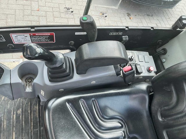 Kubota kx016-4 mini graafmachine - afbeelding 15 van  30