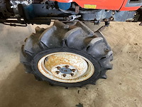 Kubota l1-215 4-wd smalspoor- en compacttractor - afbeelding 2 van  17