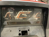 Kubota l1-215 4-wd smalspoor- en compacttractor - afbeelding 9 van  17