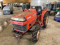 Kubota l1-215 4-wd smalspoor- en compacttractor - afbeelding 1 van  17