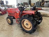 Kubota l1-215 4-wd smalspoor- en compacttractor - afbeelding 14 van  17