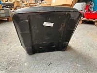 Kubota stoel - afbeelding 4 van  5