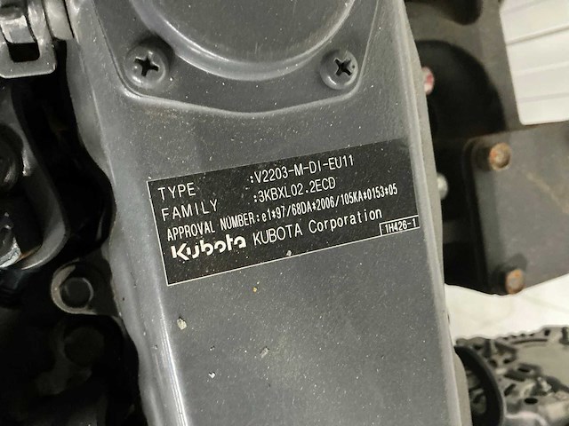 Kubota v2203 dieselmotor - afbeelding 2 van  10