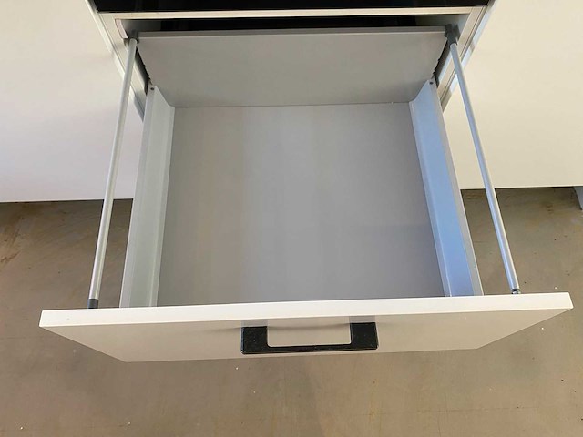 Kuchendirect - keuken met siemens apparatuur - afbeelding 3 van  35