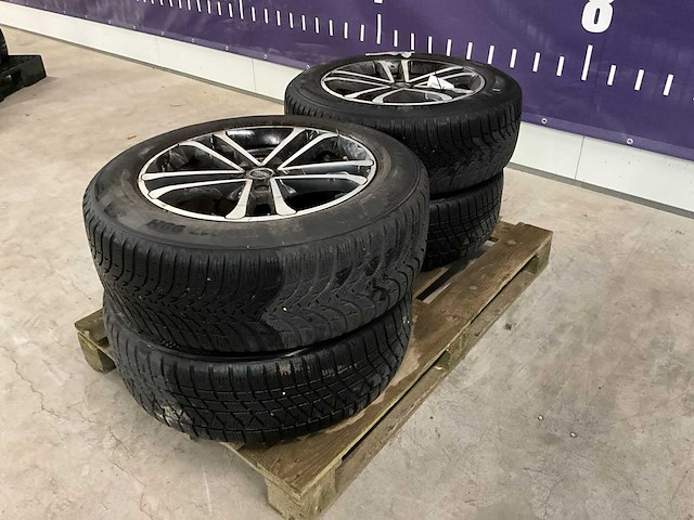 Kuhmo bandenset - afbeelding 1 van  3