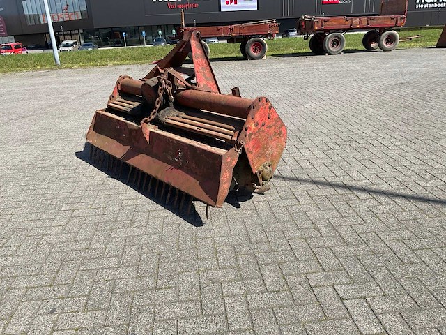 Kuhn - frees - afbeelding 6 van  8