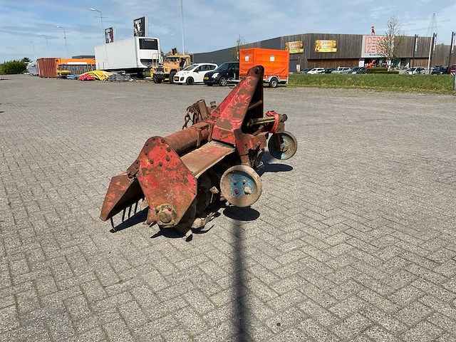 Kuhn - frees - afbeelding 7 van  8