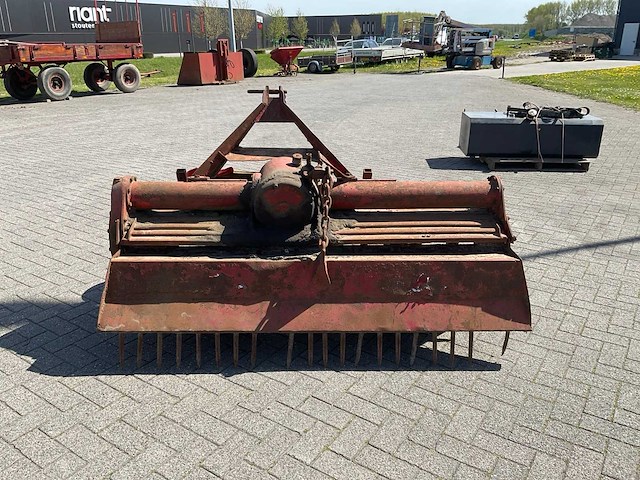 Kuhn - frees - afbeelding 2 van  8