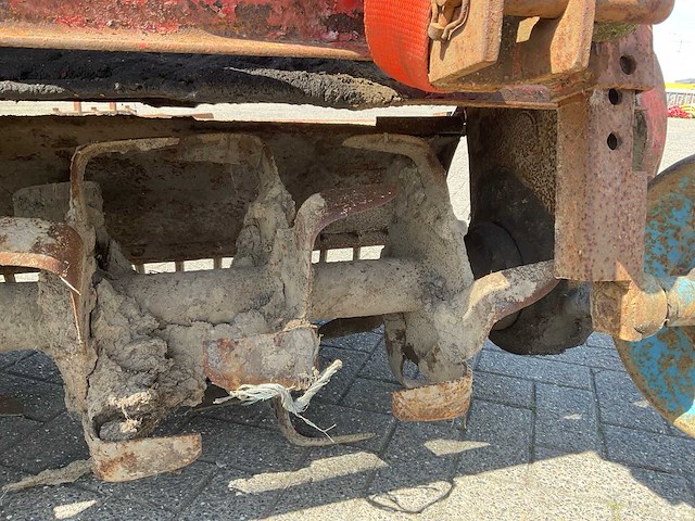 Kuhn - frees - afbeelding 5 van  8