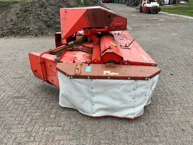 Kuhn fc280f frontmaaier met kneuzer - afbeelding 11 van  14