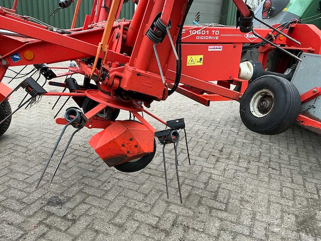 Kuhn gf10601 hooischudder - afbeelding 2 van  25