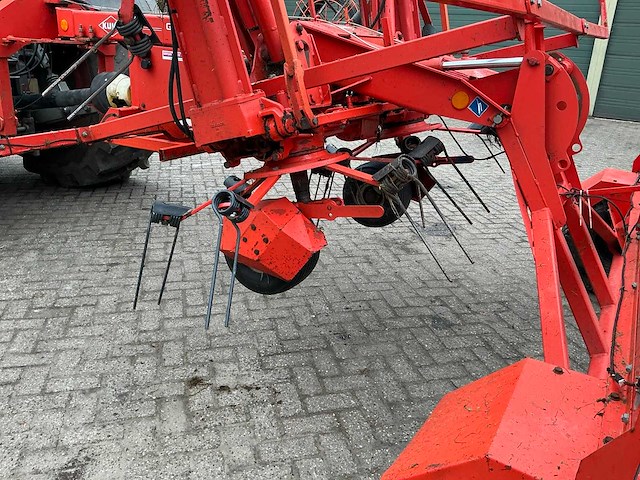 Kuhn gf10601 hooischudder - afbeelding 4 van  25