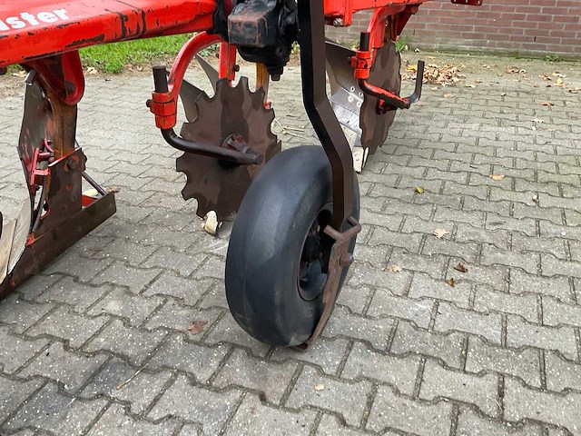 Kuhn vari-master 4-schaar wentelploeg - afbeelding 3 van  13