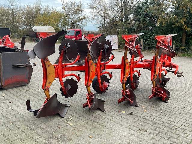 Kuhn vari-master 4-schaar wentelploeg - afbeelding 8 van  13