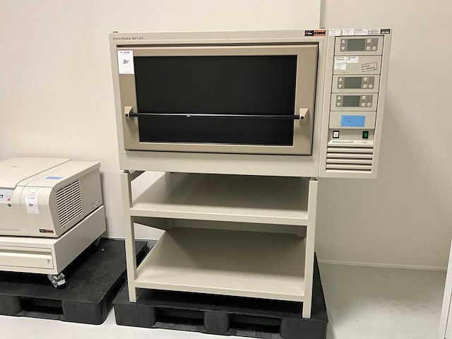 Kühner climb-shaker isf1-xc incubator shaker - afbeelding 1 van  8