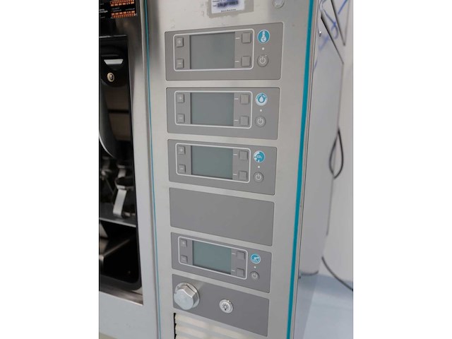 Kuhner isf1-zc peltier dubbele stapel laboratoriumshaker - afbeelding 6 van  6