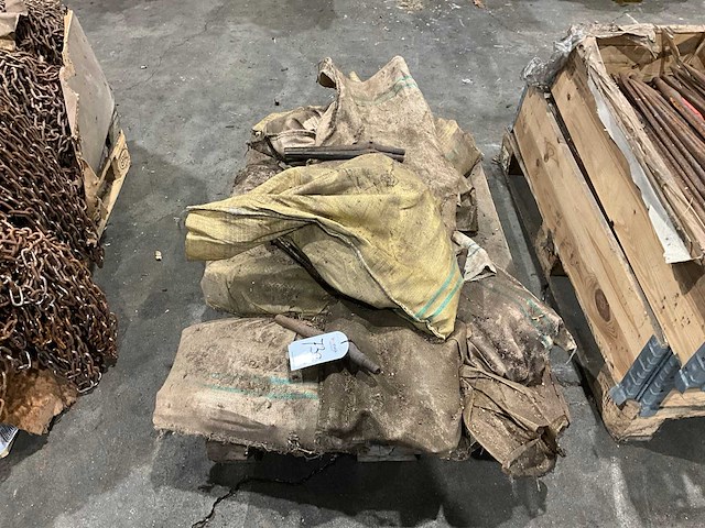 Kuilhapper/grasvork tanden - afbeelding 2 van  2