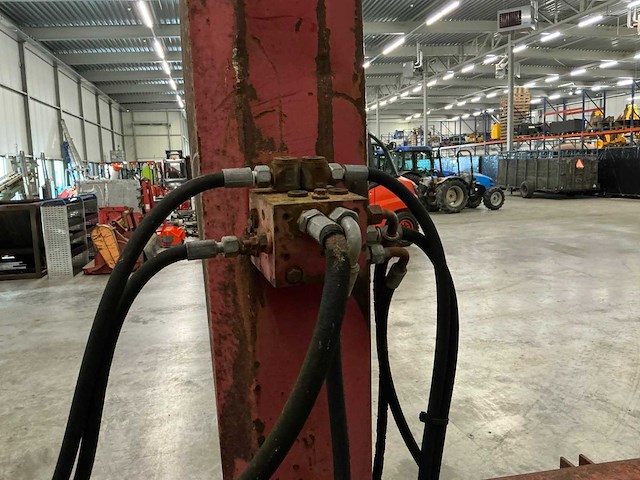 Kuilsnijder - afbeelding 8 van  9