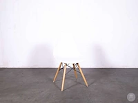Kuipstoel met houten poten (7x) - afbeelding 2 van  6