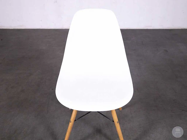 Kuipstoel met houten poten (7x) - afbeelding 6 van  6