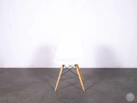 Kuipstoel met houten poten (7x) - afbeelding 3 van  6