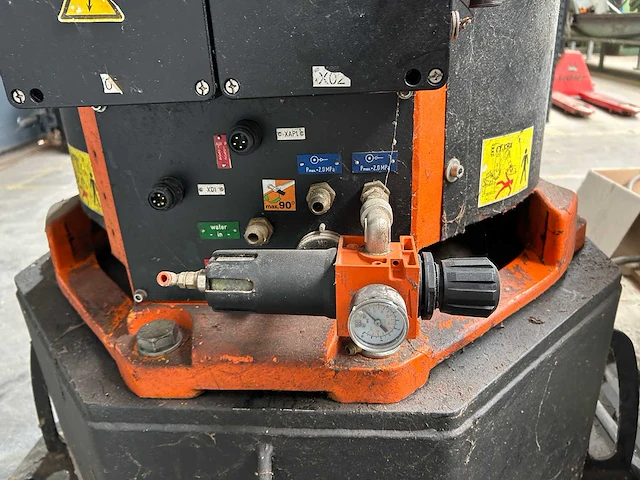 Kuka - 2001 - kr 150l 150sp/2 - uitnamerobot - afbeelding 11 van  15