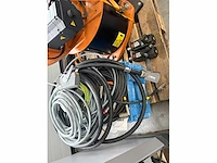 Kuka - 2005 - kr6 - industriële robot - afbeelding 6 van  11