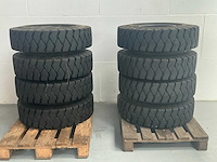 Kumho 8.25-13 6-gaats velg bandenset voor bandengraafmachine - afbeelding 8 van  12