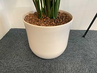 Kunst bananenplant met pot - afbeelding 2 van  2