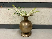 Kunstbloemen in pot