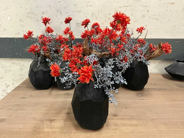 Kunstbloemen in vaas (11x) - afbeelding 1 van  4
