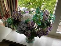 Kunstbloemen in vaas - afbeelding 1 van  2