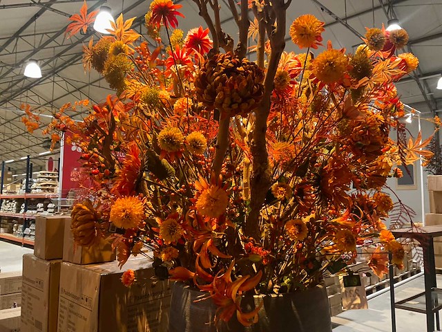 Kunstbloemen op vaas - afbeelding 3 van  5