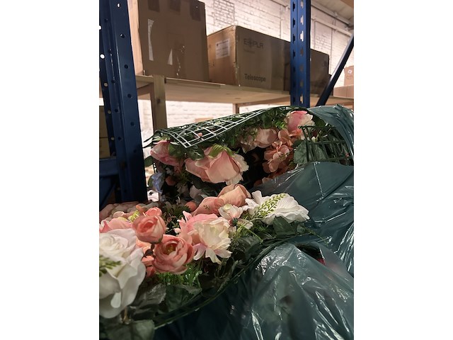 Kunstbloemenwand - afbeelding 7 van  7