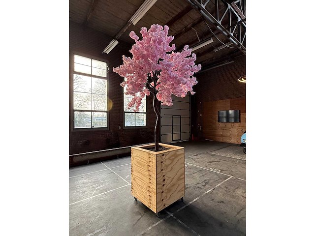 Kunstboom in verrijdbare bak 80x80x350cm - afbeelding 1 van  3